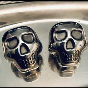 2 Pack Stainless Steel Skull Whiskey Cubes